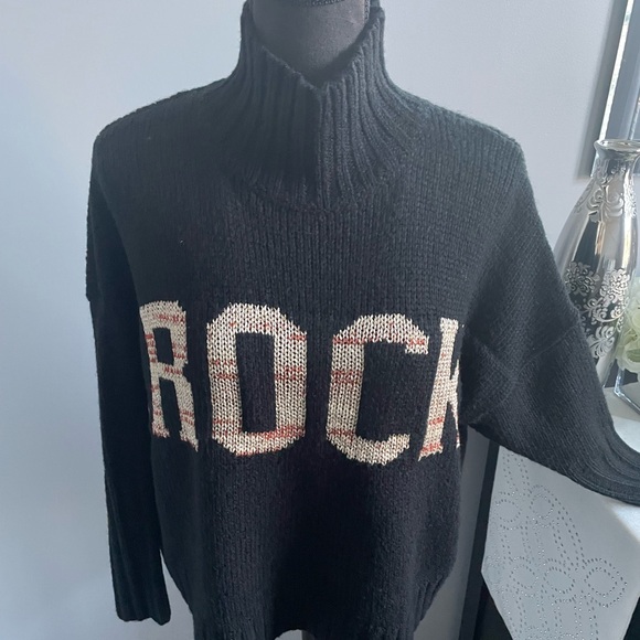 Black Mock-neck Sweater - Picture 3 of 8